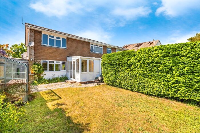 2 Bedroom End Of Terrace House For Sale In Tufts Field, Midhurst, West Sussex, GU29