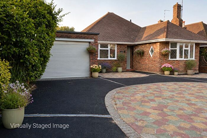 3 Bedroom Detached Bungalow For Sale In Harvey Road, Goring-By-Sea, BN12