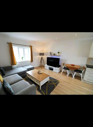 2 Bedroom Flat To Rent In Wharf Lane, Solihull, B91