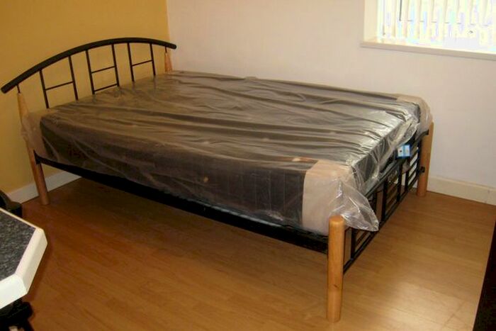 2 Bedroom Flat To Rent In Richmond Road, Cathays, Cardiff CF24