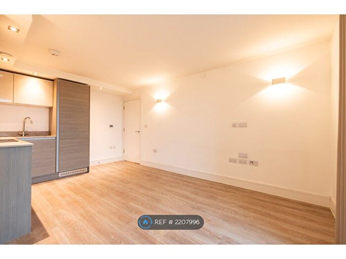 1 Bedroom Flat To Rent In London, London, HA8