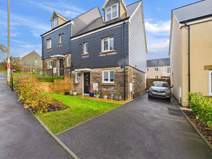 4 Bedroom Semi Detached House For Sale In Levant Rise, Falmouth, TR11
