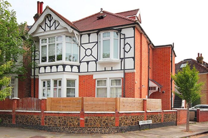 2 Bedroom Flat To Rent In Fordhook Avenue, W5