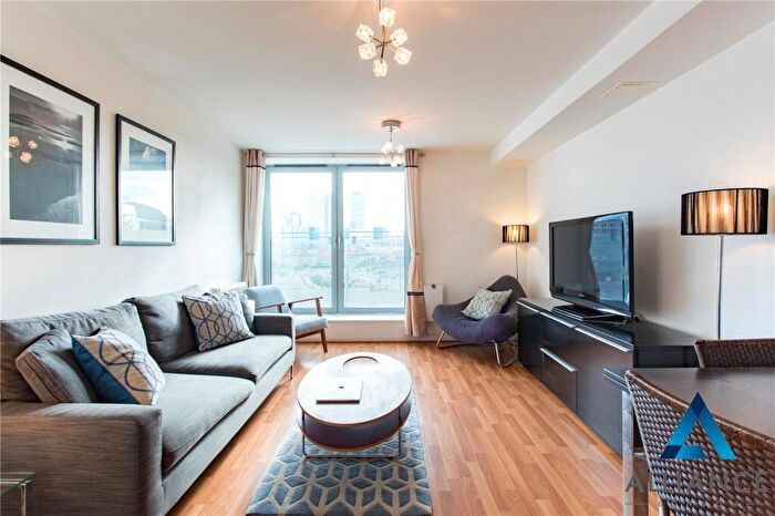 2 Bedroom Apartment For Sale In Newport Avenue, London, E14