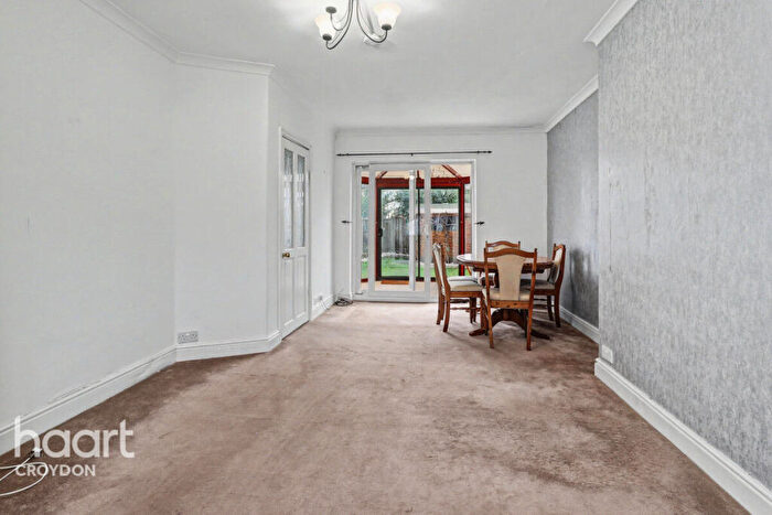 3 Bedroom Semi Detached House To Rent In Cooper Road, Croydon, CR0