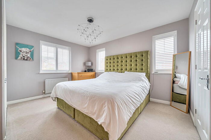 4 Bedroom Detached House For Sale In Sq Ft - Ensuites - Driveway For Cars - Woolbrook Close, ME8