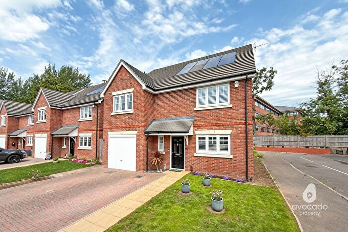 4 Bedroom Detached House For Sale In The Docks, Bracknell, RG12
