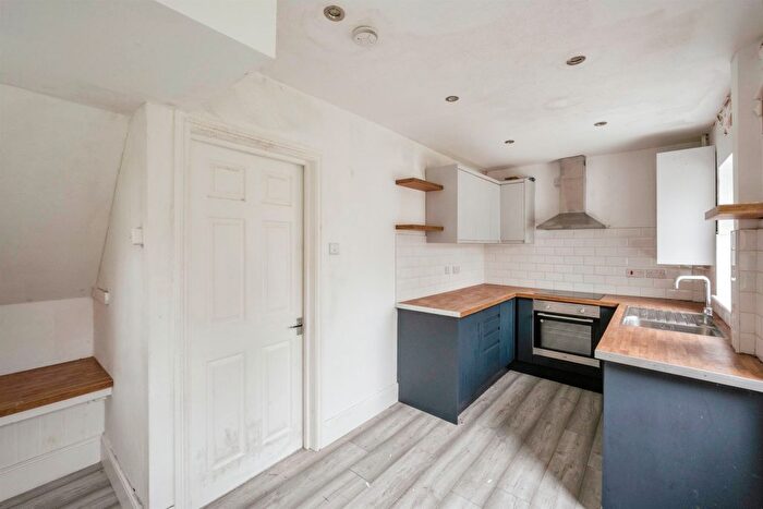 2 Bedroom Semi-Detached House For Sale In Dixon Crescent, Balby, Doncaster, DN4