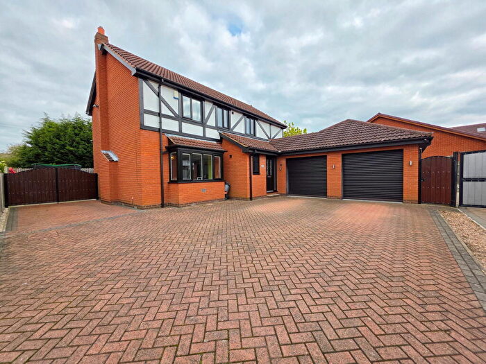 5 Bedroom Detached House For Sale In Tanfield Close, Royston, Barnsley, S71