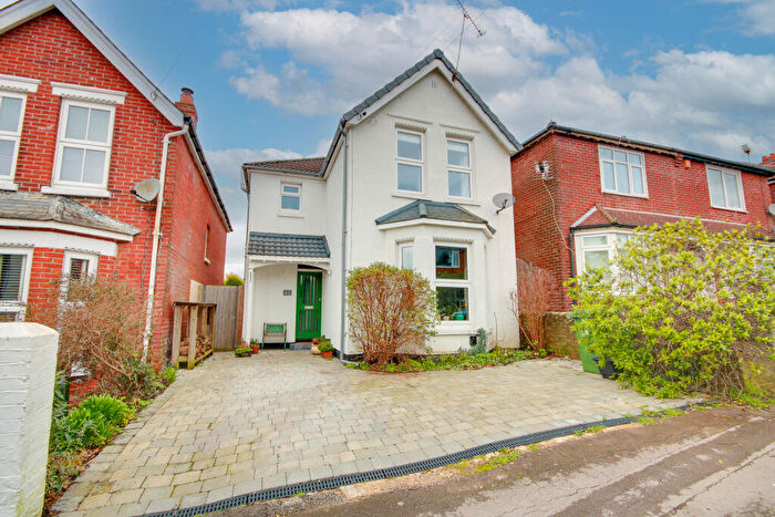 3 Bedroom Detached House For Sale In Bitterne Park! Stunning Kitchen Diner! Sunny Aspect Rear Garden!, SO18