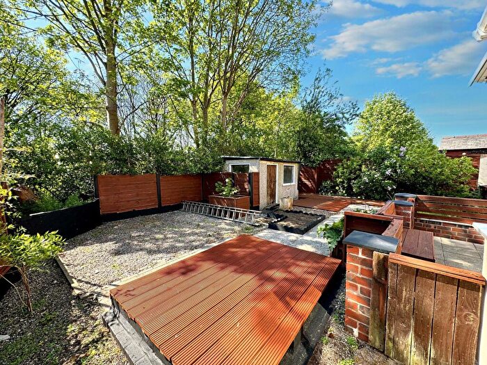 4 Bedroom Detached House For Sale In Heaton Street, Prestwich, M25
