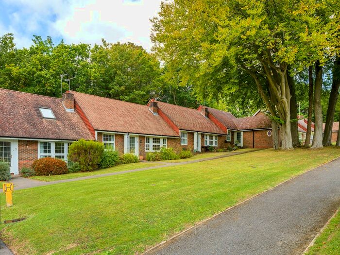 3 Bedroom Bungalow To Rent In The Welkin, Lindfield, Haywards Heath, RH16