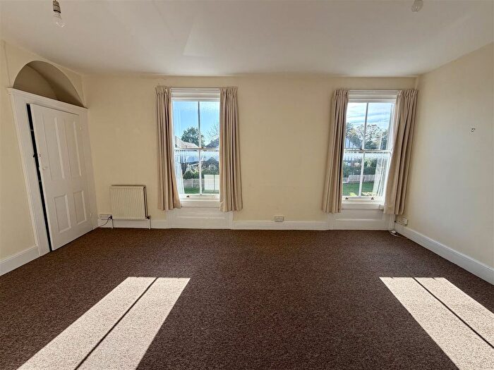 3 Bedroom Maisonette To Rent In A Whitstable Road, Canterbury, Kent, CT2