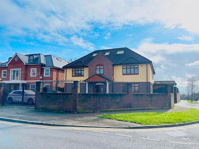 7 Bedroom Detached House For Sale In Manor Road, Chigwell, IG7