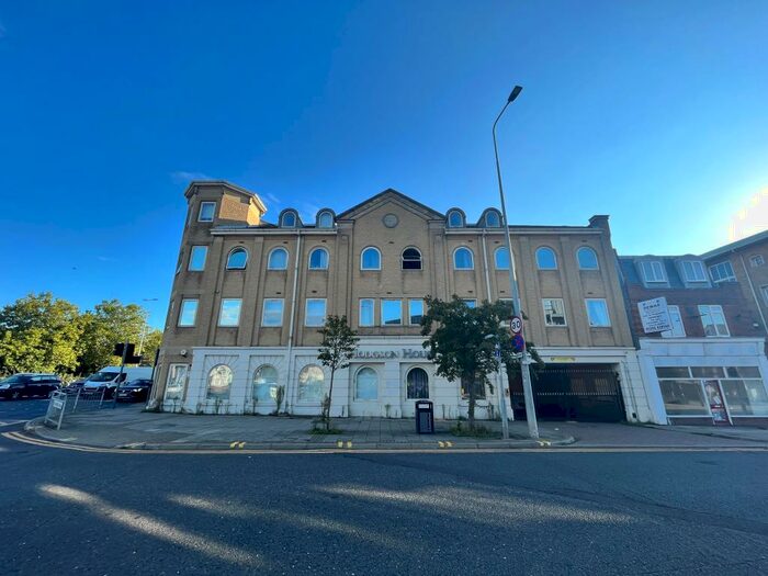 1 Bedroom Flat To Rent In Rainsford Road, CM1