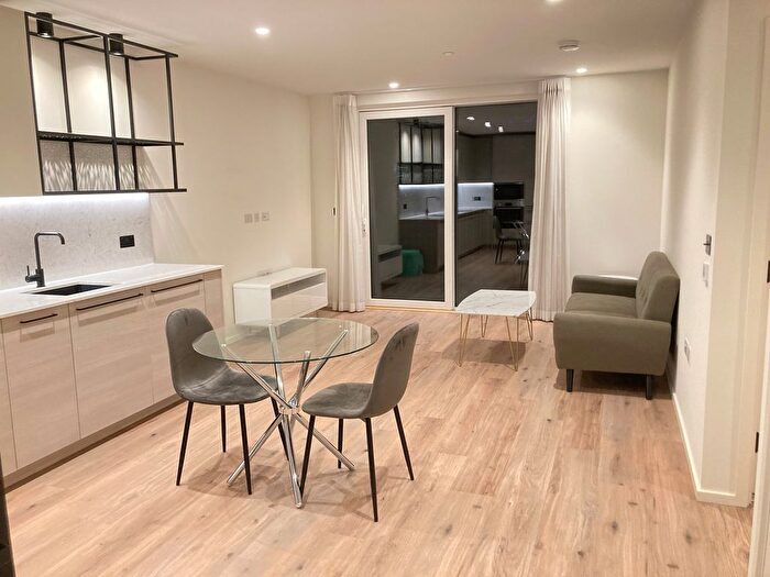 1 Bedroom Flat To Rent In Very Near Hawser Lane Area, Near Canary Wharf, E14