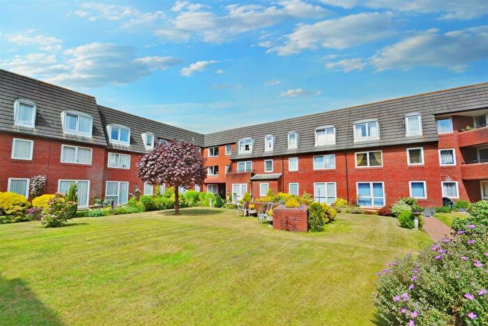 1 Bedroom Retirement Property For Sale In Ferndown, BH22