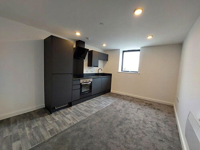 1 Bedroom Apartment To Rent In Burlington Square, Burlington Street, Chesterfield, S40