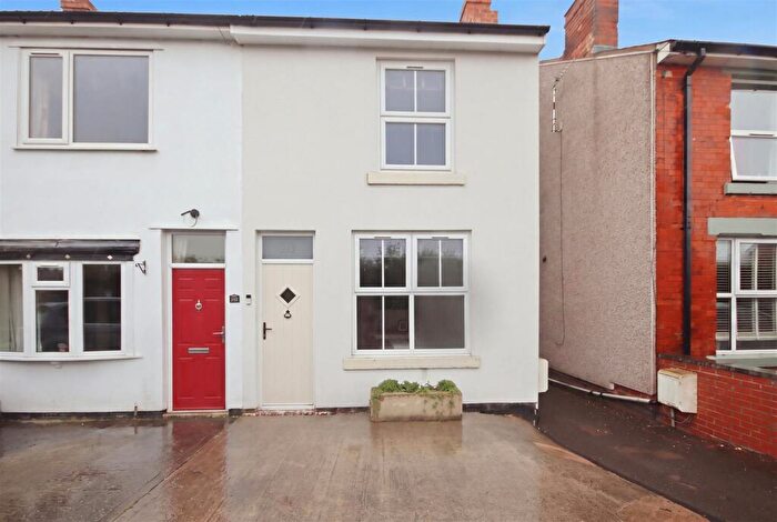 2 Bedroom Semi-Detached House For Sale In Hardstoft Road, Pilsley, Chesterfield, S45