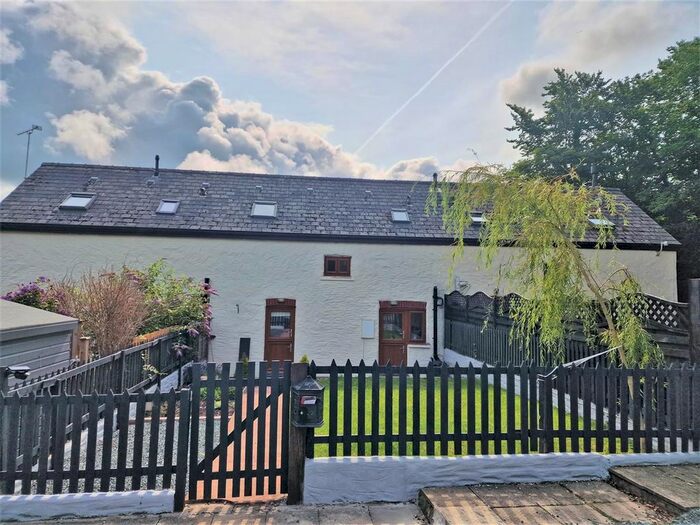 2 Bedroom Cottage For Sale In The Barn, Dreenhill, Haverfordwest, SA62