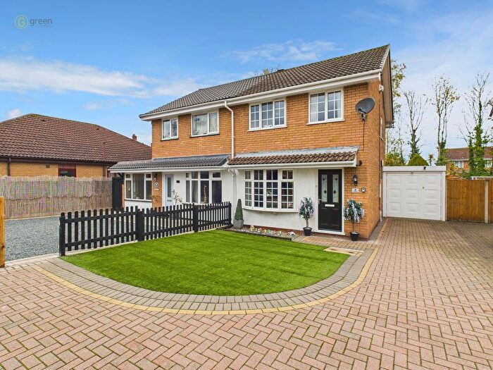 3 Bedroom Semi-Detached House For Sale In Thoresby, Riverside, Tamworth, B79