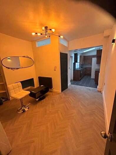4 Bedroom Terraced House To Rent In Markington Street, Manchester, M14