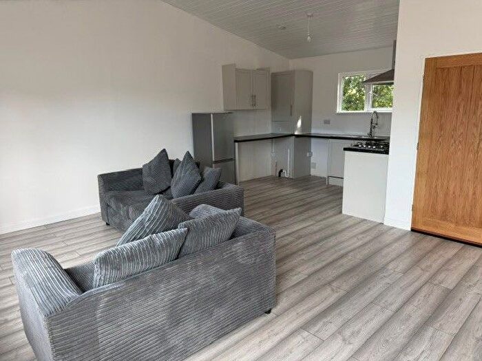 2 Bedroom Lodge To Rent In Feoffee Common Lane, Pocklington, York, YO42