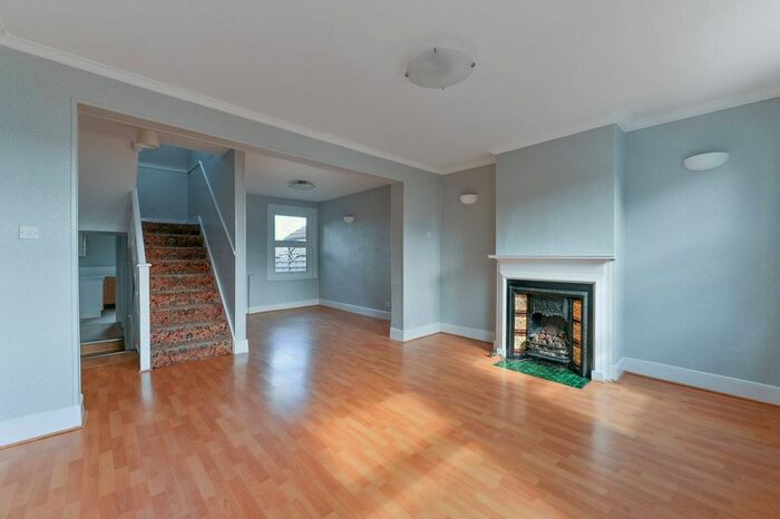 2 Bedroom Flat To Rent In Westmead Road, Sutton, SM1