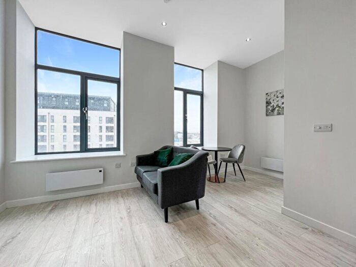 1 Bedroom Apartment To Rent In Block F, Victoria Riverside, Leeds, LS10