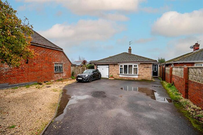 3 Bedroom Bungalow For Sale In Havant Road, Hayling Island, PO11