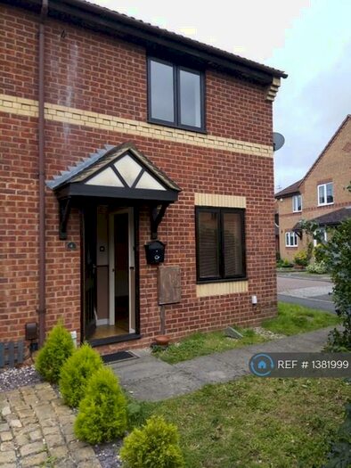 2 Bedroom Semi-Detached House To Rent In Primrose Close, Kettering, NN16