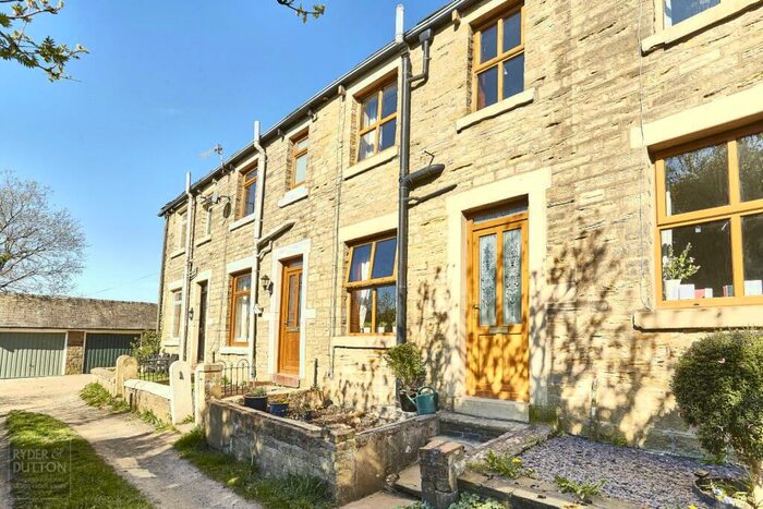 2 Bedroom Terraced House To Rent In Harrop Court Road, Diggle, Saddleworth, OL3