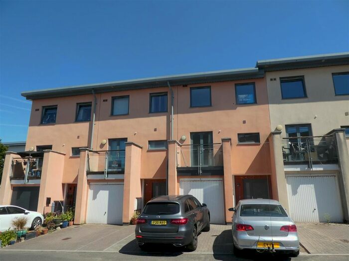 4 Bedroom Detached House To Rent In St. Christophers Court, Maritime Quarter, Swansea, SA1