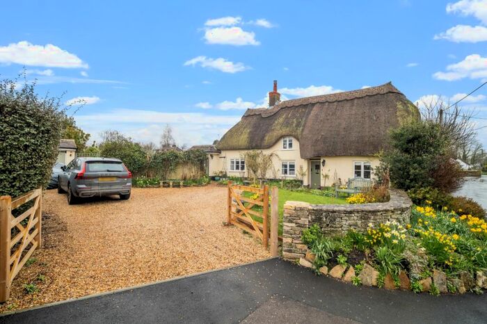 3 Bedroom Detached House For Sale In Winterborne Kingston, Blandford Forum, Dorset, DT11