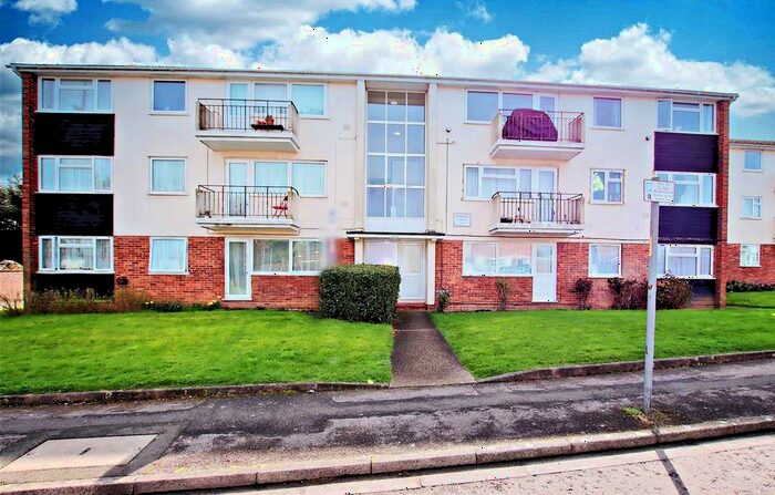 3 Bedroom Flat To Rent In Stratfield Road, Borehamwood, WD6