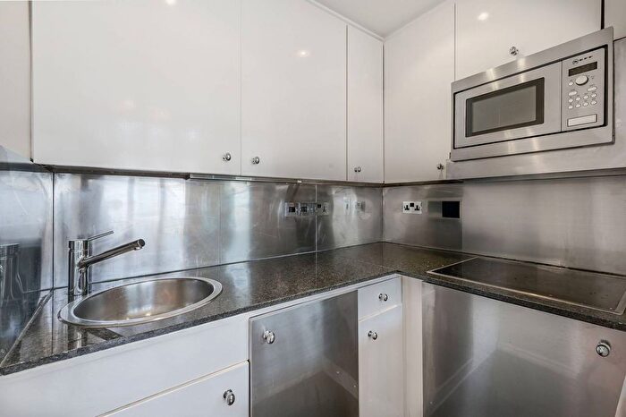 1 Bedroom Flat To Rent In Rutland Gate, Knightsbridge, London, SW7