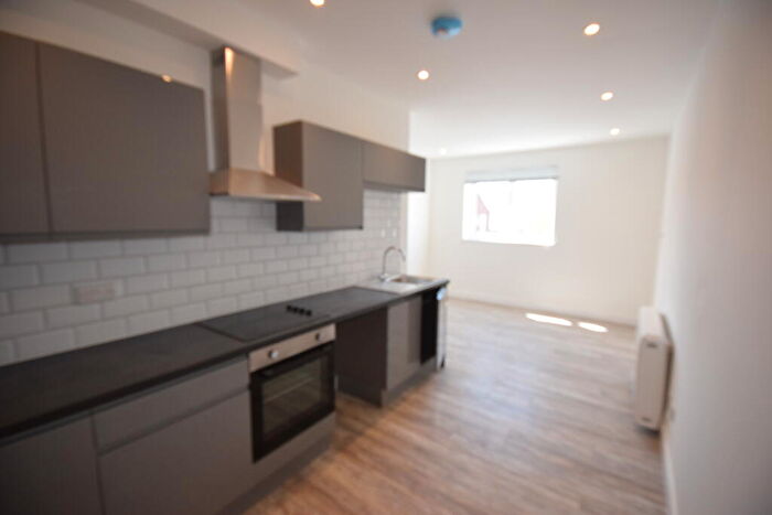 Flat To Rent In Leigh Road, Eastleigh, SO50