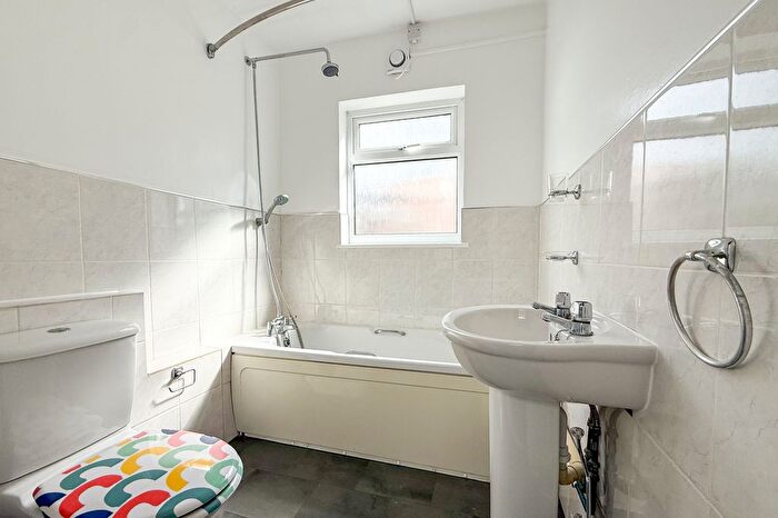 1 Bedroom Flat For Sale In Brook Street, Polegate, East Sussex, BN26