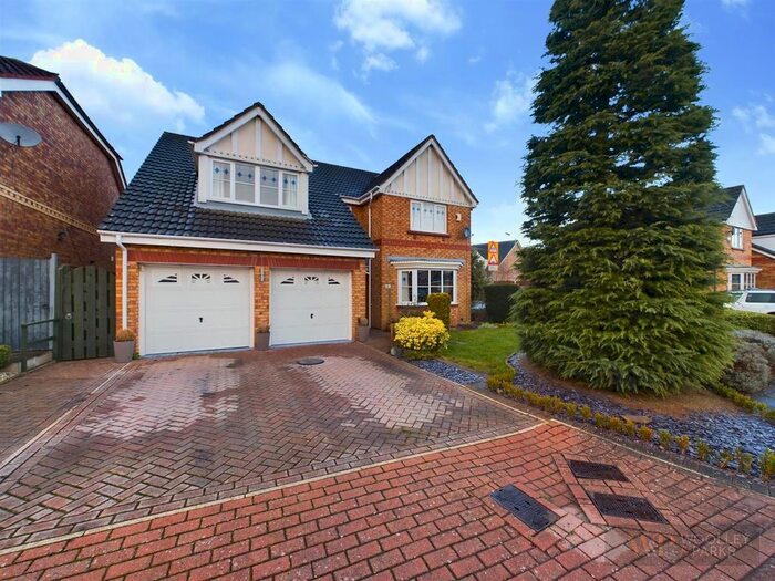 4 Bedroom Detached House For Sale In Fern Close, Driffield, YO25