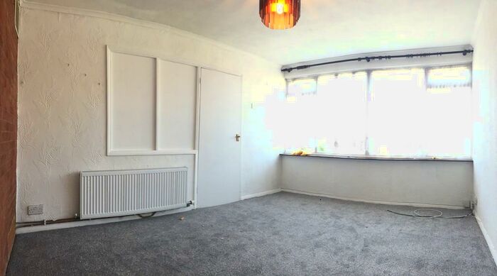 3 Bedroom Semi-Detached House To Rent In Fauna Close, Chadwell Heath, RM6