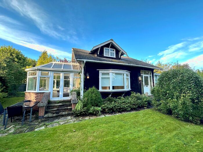 3 Bedroom Detached House To Rent In Morley Road, Chaddesden, Derby, DE21