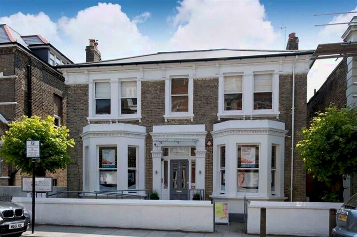 1 Bedroom Flat To Rent In Disraeli Road, Putney, SW15