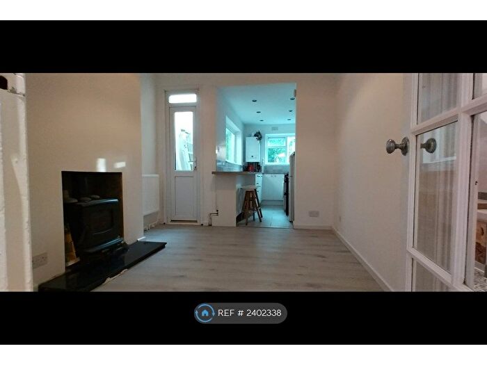 1 Bedroom Flat To Rent In Stodart Road, London, SE20