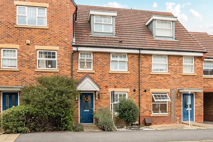 3 Bedroom Terraced House For Sale In Greenwood Way, Didcot, OX11