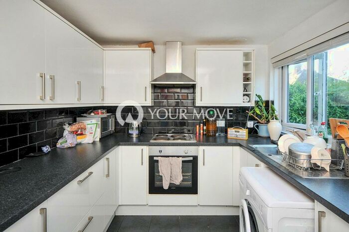 2 Bedroom Flat To Rent In Sharon Court, Bickley Road, Bromley, BR1