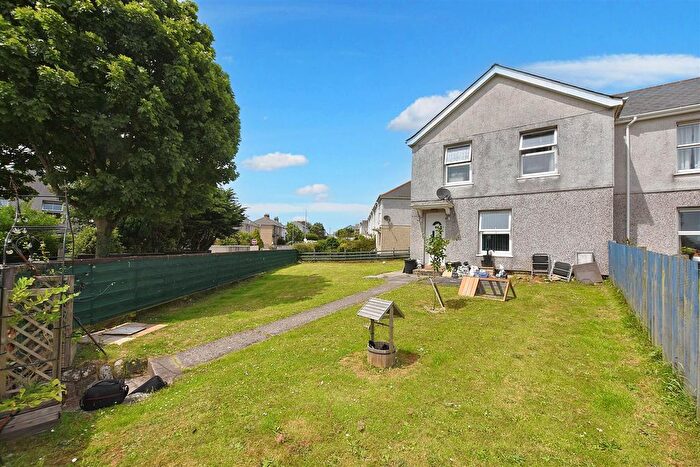 3 Bedroom End Of Terrace House For Sale In Murdoch Close, Redruth, TR15