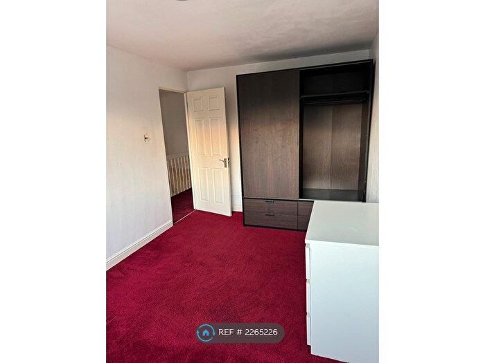 3 Bedroom End Of Terrace House To Rent In Sheelin Grove, Bletchley, Milton Keynes, MK2