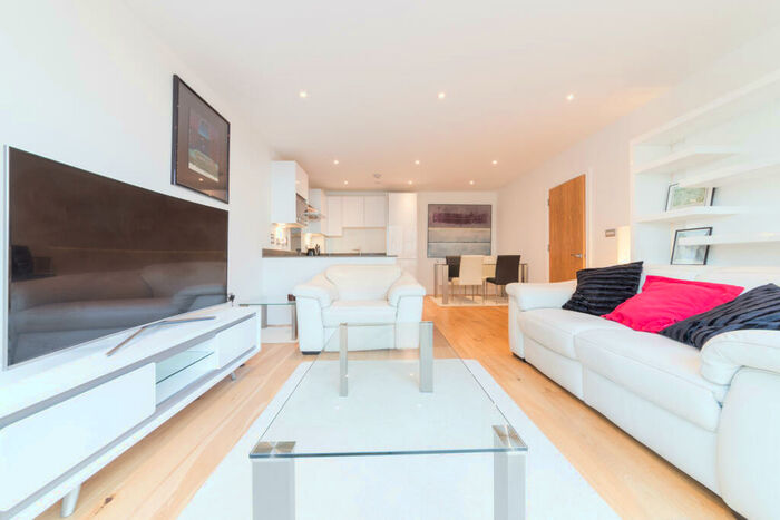 3 Bedroom Apartment To Rent In St. Vincent Court, Hoy Street, Canning Town, London, E16