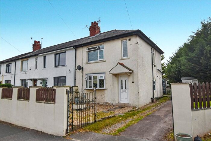 2 Bedroom End Of Terrace House For Sale In Westfield Grove, Yeadon, Leeds, West Yorkshire, LS19
