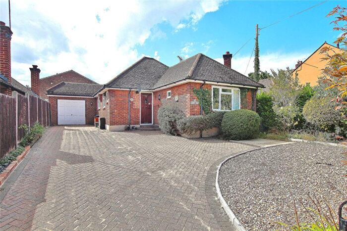 3 Bedroom Bungalow For Sale In Knaphill, Woking, Surrey, GU21